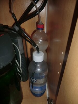 1_5L Flasche mit Waschflasche.JPG