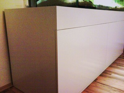 Schrank von links.jpg