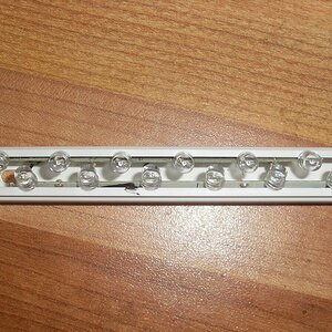 10 Flowgrow LED Leiste geklebt.1280x895.286.8K